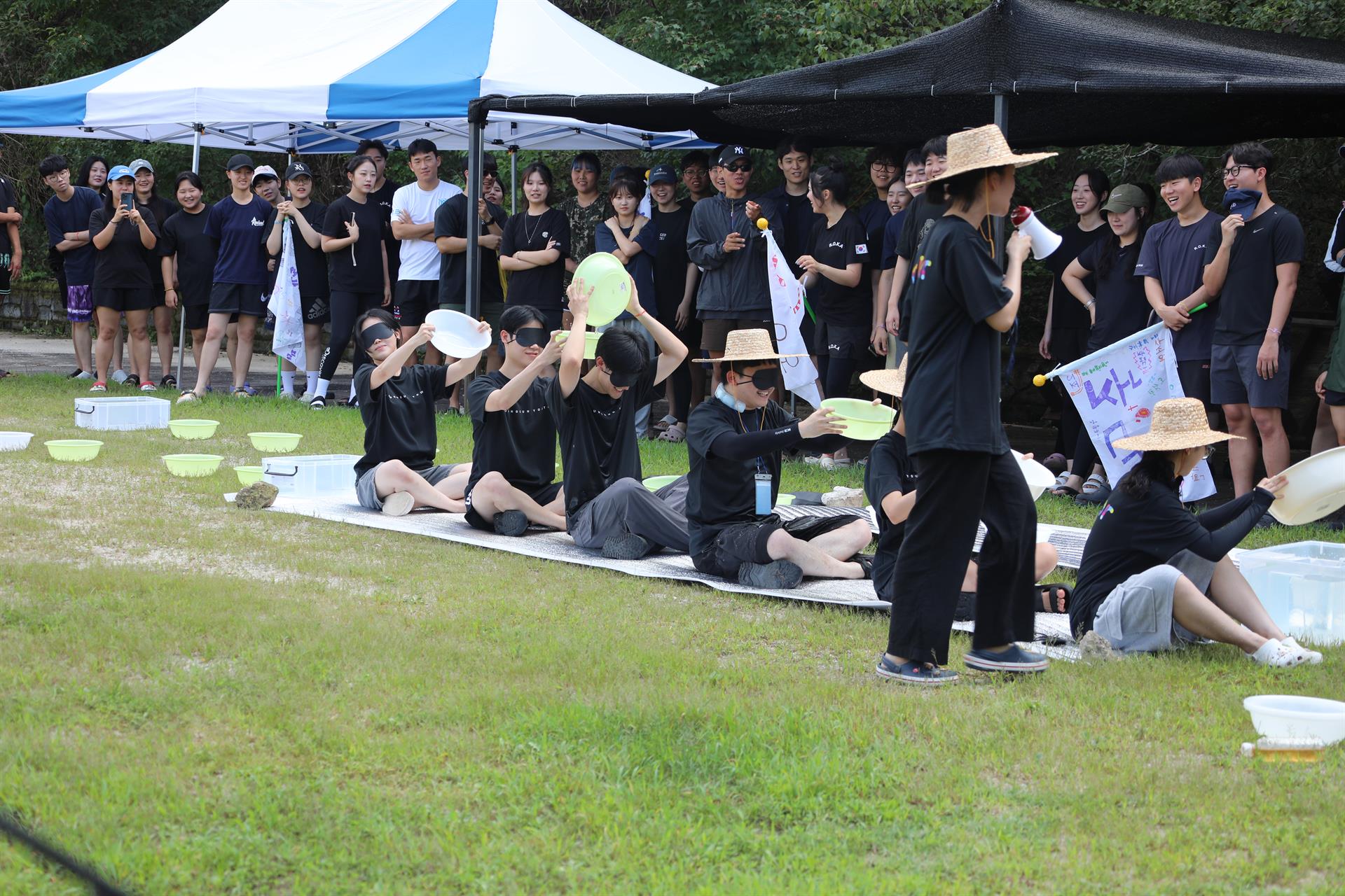 2V4A5825.JPG 2V4A5825.JPG