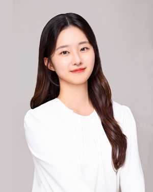 초등부 정희수 전도사님.jpg