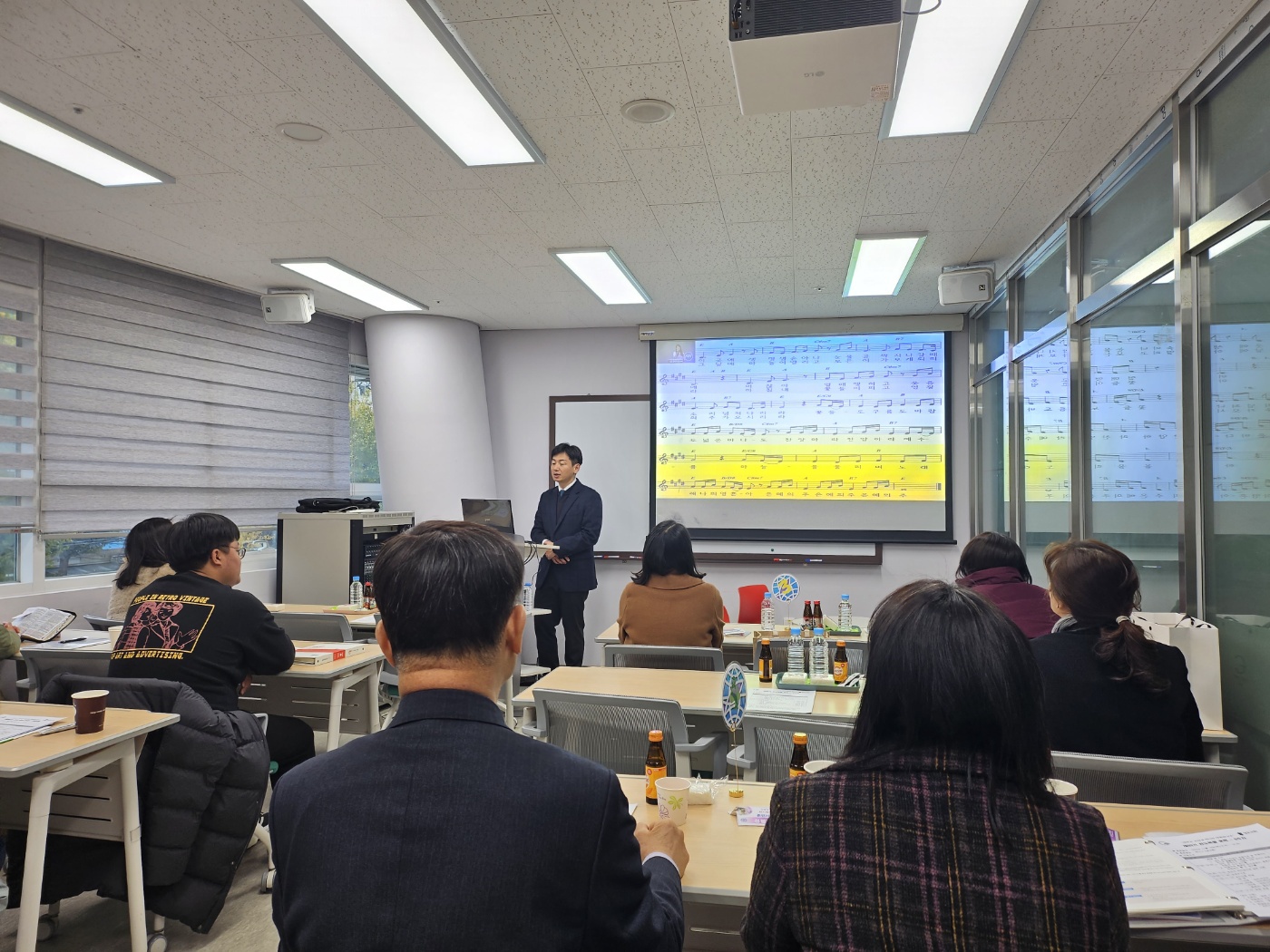 2 찬양과 기도 (1).jpg