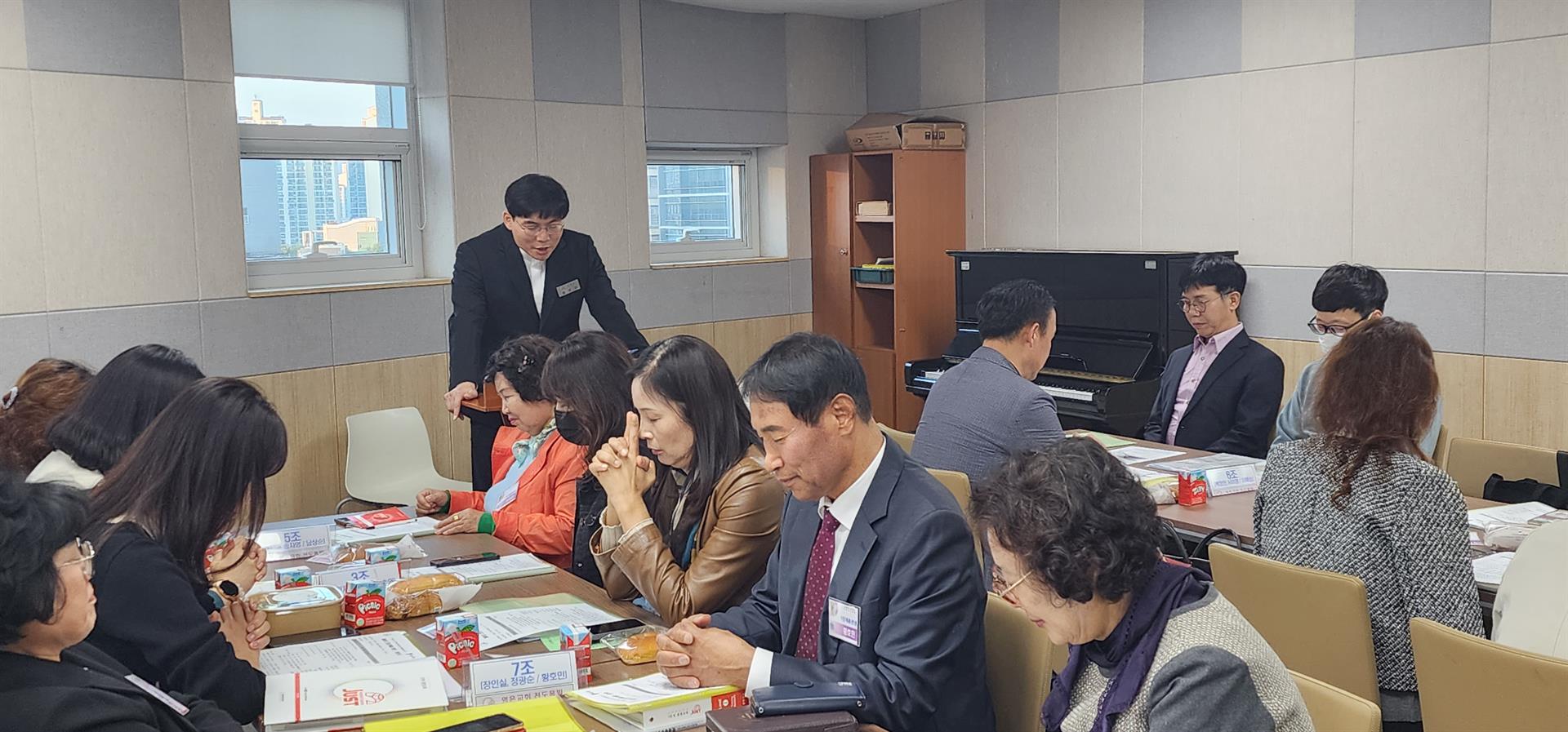 2 찬양과 기도 (5).jpg