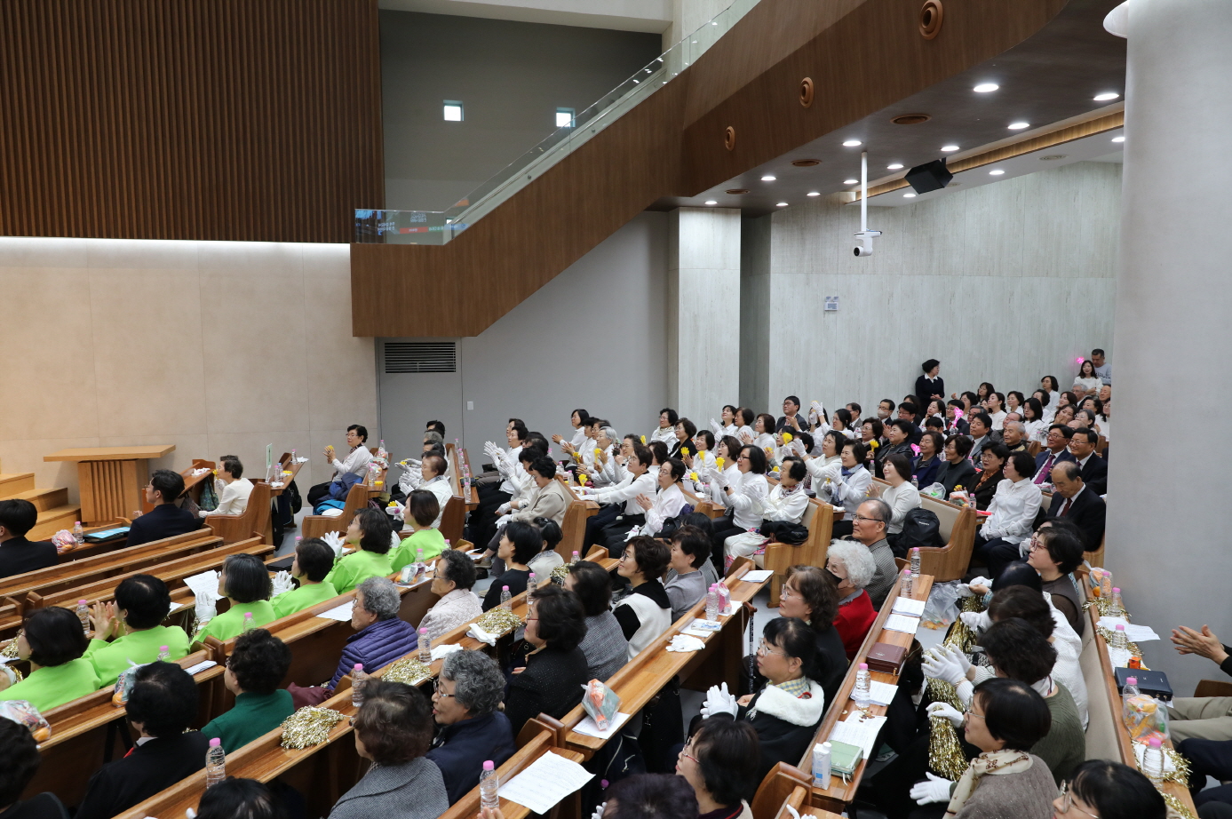 S2V4A9518.jpg S2V4A9518.jpg