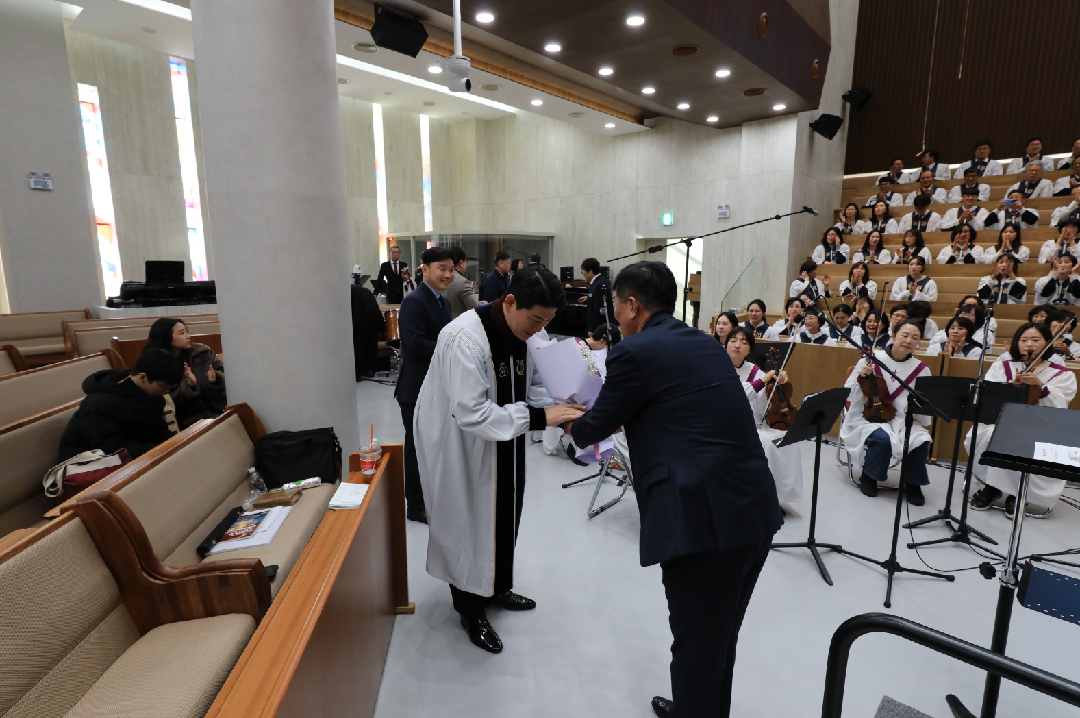 S2V4A2604.jpg S2V4A2604.jpg